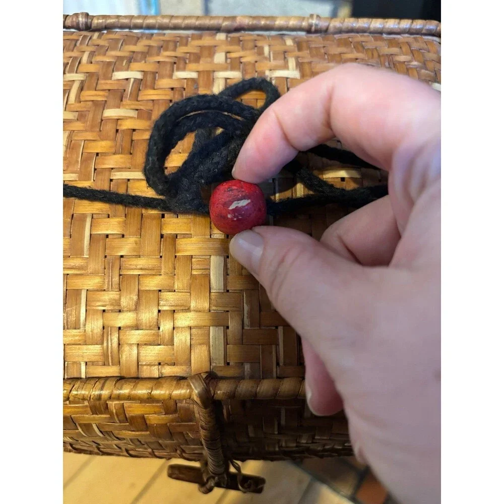 Vtg Bamboo Rattan Handmade Rice Basket With Ball Bead Cording Chinese Japan lid